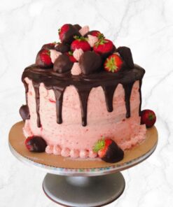 Vegan Strawberry  Cookies & Cream Cake